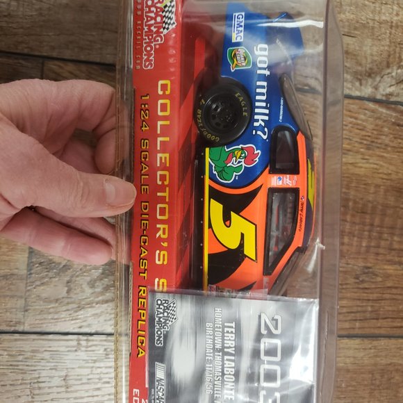 Collectors edition Nascar 5 terry labonte racing die cast - Picture 3 of 4